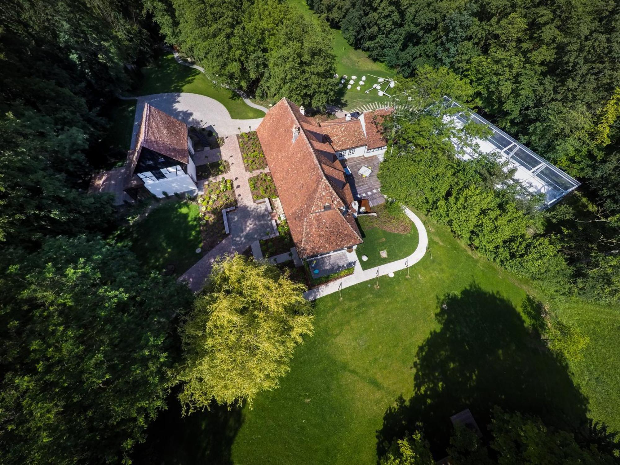 Domaine Du Kaegy - Hebergements 5 Etoiles Steinbrunn-le-Bas Exterior foto